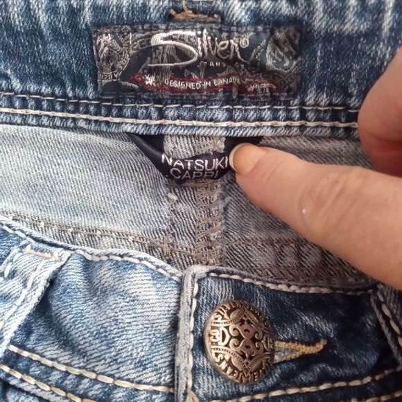 SILVER JEANS Natsuki Low Rise Crop W 31 Women's Capri Jeans - Picture 4 of 5